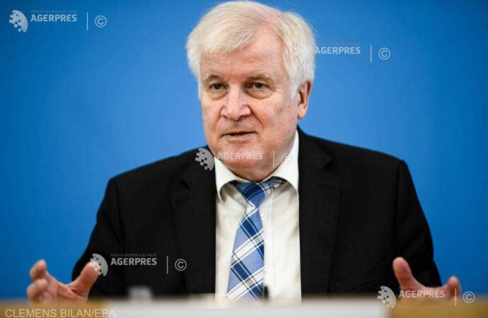Ministrul german de interne vizează un ”aranjament temporar” în ce priveşte distribuirea migranţilor salvaţi pe Marea Mediterană