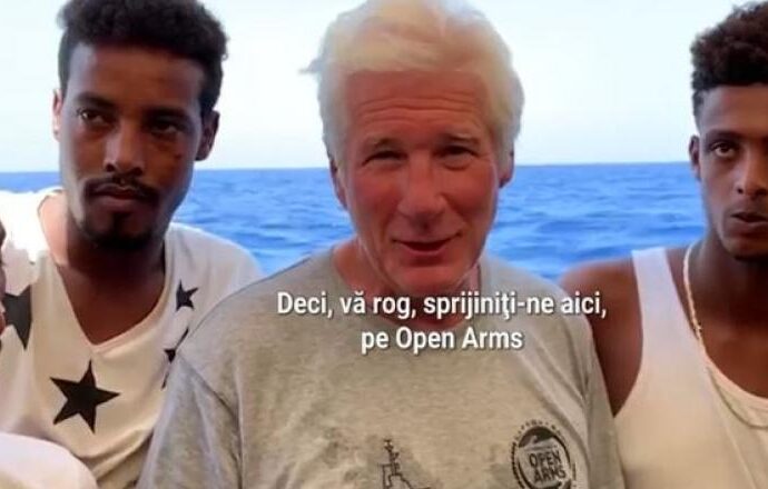 Matteo Salvini, către Richard Gere: Să-i găzduiască “în vilele sale” pe migranţii de pe nava organizaţiei Open Arms
