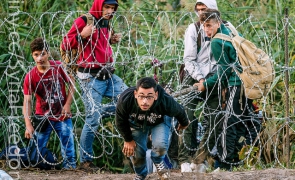 Ciprul a primit 33 de migranţi, majoritatea sirieni, care au ajuns cu o ambarcaţiune în portul Larnaca