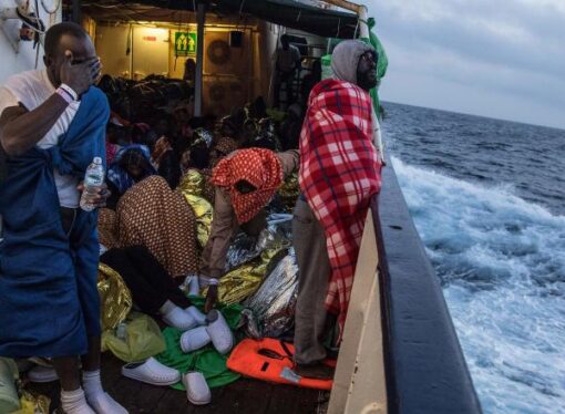 Pedro Sanchez se ceartă cu Salvini pe tema migranților de pe nava Open Arms