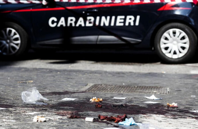 Roma: Un migrant este suspectat de înjunghierea mortală a unui poliţist