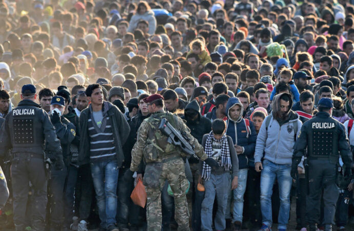 Ungaria: Europa trebuie să repatrieze migranţii şi nu să îi accepte