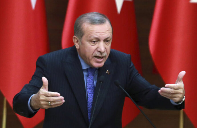 Erdogan ameninţă să trimită 3,6 milioane de migranţi în Europa