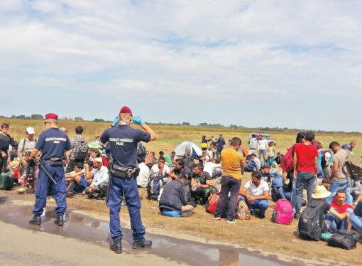 ONU cere Greciei să remedieze situaţia legată de suprapopularea în taberele de migranţi, calificând situaţia drept ‘inumană’