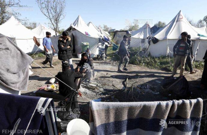 Refugiaţi blocaţi în Bosnia caută o rută alternativă prin România sau Ungaria (reportaj EFE)