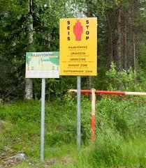 Un rus a păcălit patru migranți asiatici că au ajuns în Finlanda, după ce a construit o graniță falsă