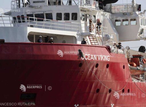 Italia a acceptat să primească nava umanitară Ocean Viking, cu 113 migranți salvați din apele mării