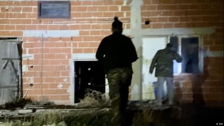 Garzile Nationale, in cautare de refugiati – Civilii cu dotare militara, de la granita greco-turca