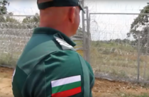 Ministrul bulgar al apărării: “Armata este pregătită – nu voi permite un nou val de migranţi în ţară”