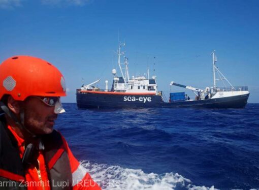 Migranţi: Nava umanitară Alan Kurdi se îndreaptă spre Spania