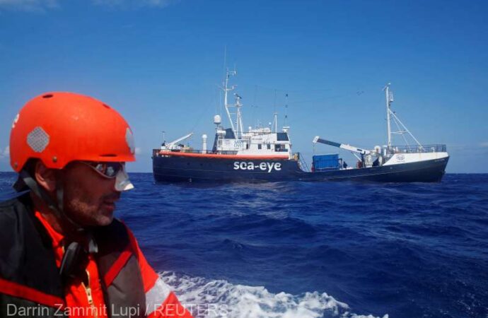Migranţi: Nava umanitară Alan Kurdi se îndreaptă spre Spania