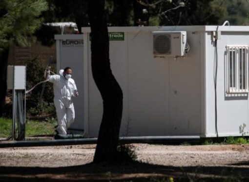 Grecia a plasat în carantină a doua tabără de migranţi