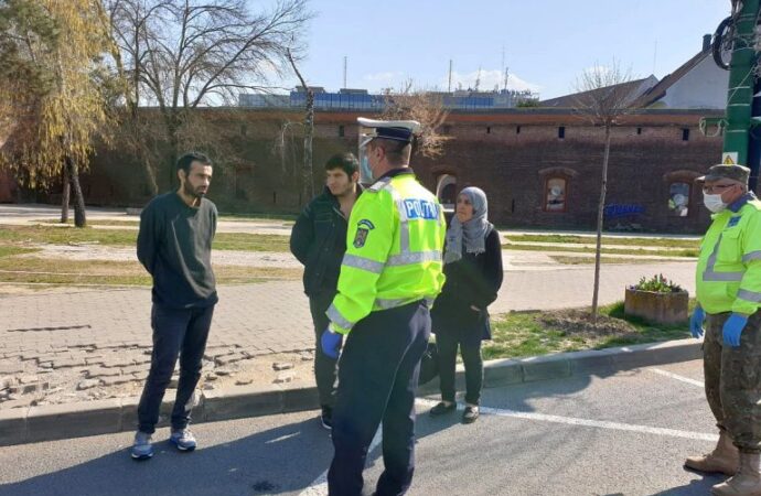 Sirieni prinși în timp ce încercau să iasă ilegal din România. Trei bulgari au fost reținuți pentu trafic de migranți