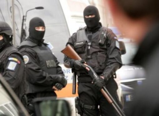 DIICOT a anihilat o reţea de trafic de migranţi. Cetăţeni străini treceau fraudulos graniţă româno-bulgară