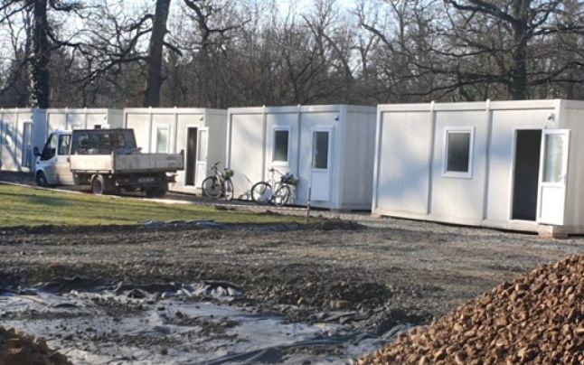 Zece migranţi care au fugit din carantină sunt de negăsit