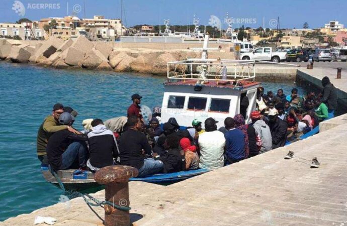 Primarul din Lampedusa a cerut intervenția armatei