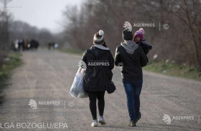 În contextul epidemiei de coronavirus, a scăzut numărul migranţilor care ajung în Grecia din Turcia