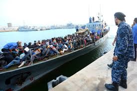 Ministrul grec al migraţiei acuză Turcia că participă la organizarea traficului de migranţi