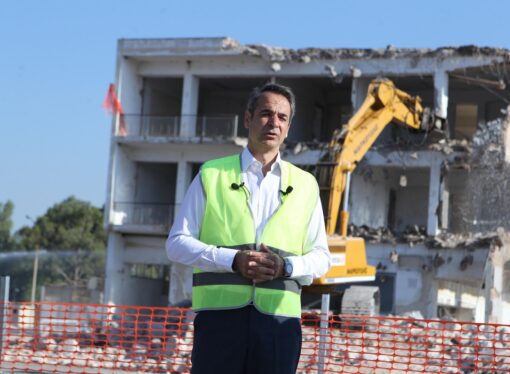 Premierul grec respinge categoric acuzaţiile conform cărora Grecia ar abandona solicitanţi de azil pe mare