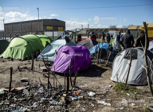 Importantă tabără de migranţi din Calais, evacuată de forţele de ordine franceze