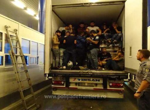 Cum funcţiona una dintre cele mai mari reţele de trafic de migranţi din Europa. Rolul ofiţerului sub acoperire