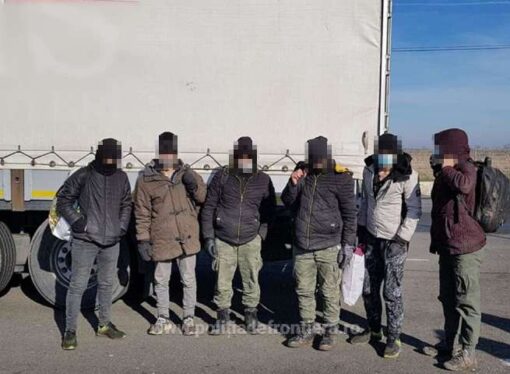 ZECI de migranți prinși la granițe, încercând să intre ILEGAL în țară