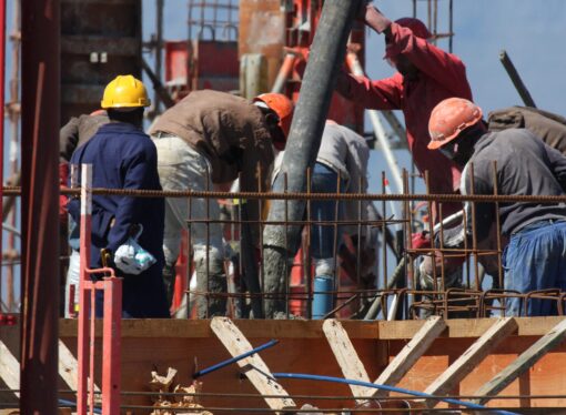 România deschide porţile pentru muncitorii străini: Plafonul aprobat pentru 2021 este de 25.000 de muncitori din afara UE