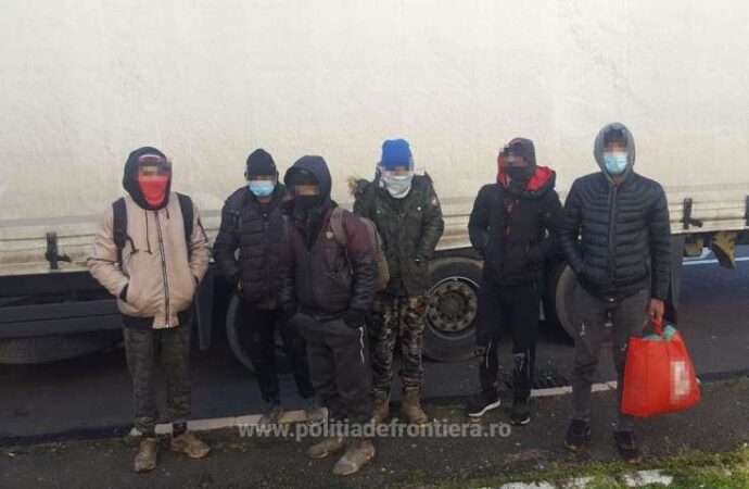 Arad: 28 de migranţi depistaţi în ultimele 24 de ore la frontiera cu Ungaria