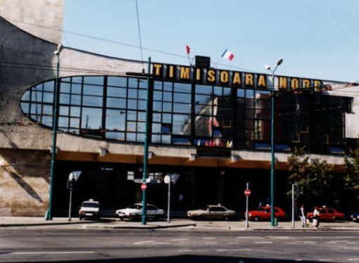 Peste 100 de migranți ilegali evacuați din apropierea Gării de Nord
