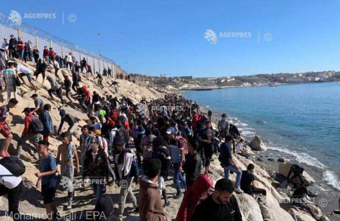 Exodul migranţilor către Ceuta se apropie de sfârşit, nu şi controversa dintre Spania şi Maroc privind Sahara Occidentală