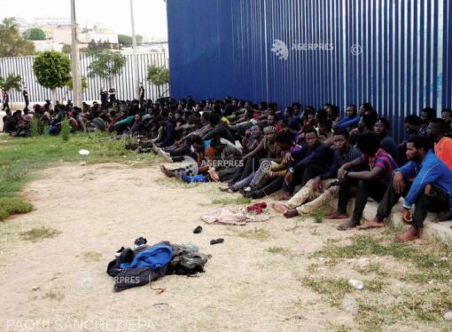 Peste 200 de migranţi au ajuns în enclava spaniolă Melilla escaladând gardul care o separă de Maroc