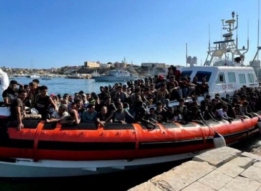 Numărul de imigranți ilegali sosiți în UE a crescut din nou la nivelurile de dinainte de pandemie (Frontex)