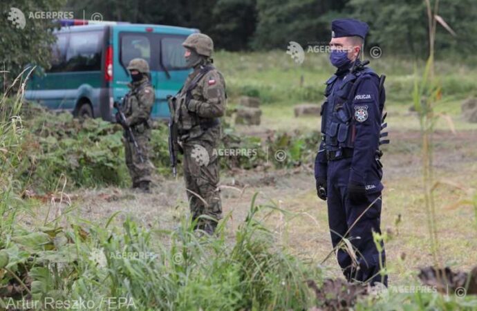 ONU îndeamnă Polonia să primească migranţii blocaţi la frontiera cu Belarus