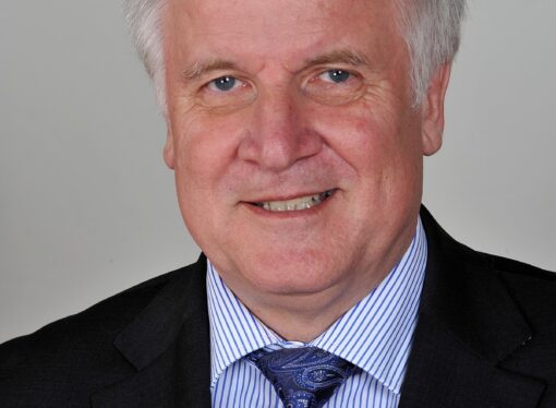UE: Ministrul german Seehofer respinge ideea cotelor de refugiaţi afgani din cauza riscului de ‘factor de atracţie’