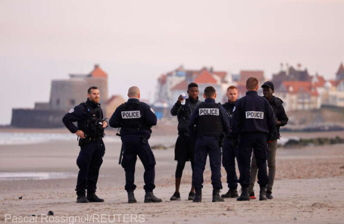 Marea Britanie va acorda în curând Franţei banii promişi pentru combaterea traficului de migranţi