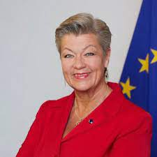 Respingerile de migranţi sunt ”ilegale”, afirmă comisarul european pentru afaceri interne în Lituania