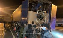 Subprefect: Aproximativ 11.000 de migranti au intrat ilegal în țară, prin Timiș, anul trecut / Unii au adus boli şi paraziţi. Saltelele din centrul de carantinare au fost arse