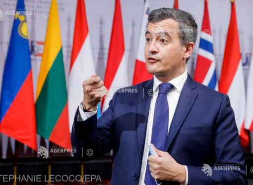 Ministrul francez de interne: Ţările UE ce refuză să primească refugiaţi trebuie să contribuie financiar într-un mod consistent