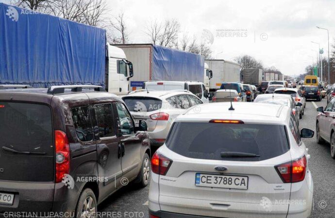 ONU: Peste 50.000 de ucraineni şi-au părăsit ţara în ultimele 48 de ore