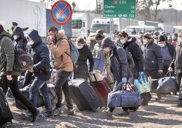 Guvern: 56,7 milioane de lei pentru decontarea cheltuielilor cu hrana şi cazarea refugiaţilor proveniţi din Ucraina