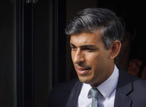 Companiile britanice vor mai mulți imigranți, dar guvernul râmîne ferm pe poziție