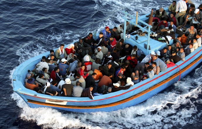 Cel puțin 300 de migranți au dispărut pe mare în apropierea Insulelor Canare