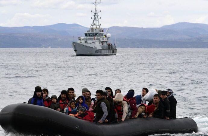Marea Britanie și Italia vor un acord comun de limitare a migrației ilegale. Care ar fi primele măsuri