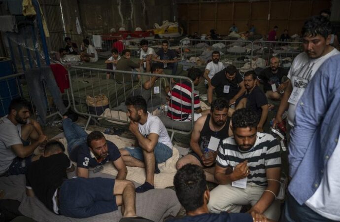 Țările UE au ajuns la un acord privind gestionarea migranților după 3 ani de negocieri