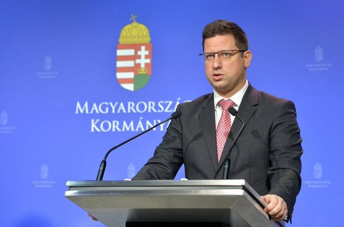 Ministru maghiar: “Dacă Bruxelles-ul vrea migranți, îi va primi. Le vom da bilete one-way până la Bruxelles”