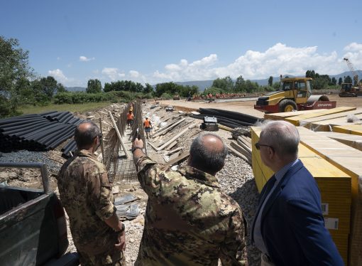 Italia: Planurile de deschidere a unor tabere pentru migranți în Albania, întârziate din nou