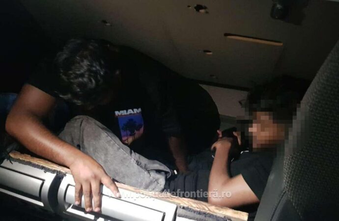 Cinci migranți ilegali, depistați de polițiștii de frontieră arădeni