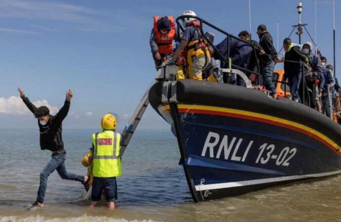 Marea Britanie se implică în combaterea migrației în regiunea Balcanilor de Vest