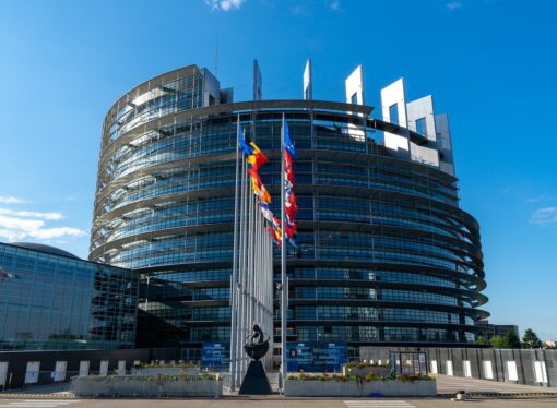 Albania și Muntenegru mai aproape de UE