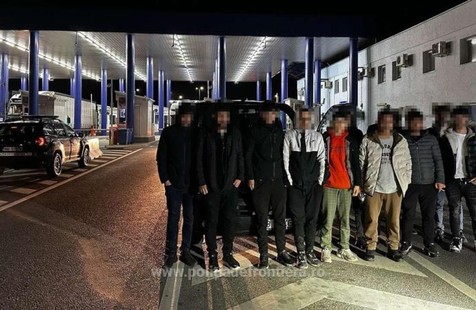 12 străini fără documente valabile pentru a călători în spațiul Schengen, depistați de polițiștii de frontieră din Dolj